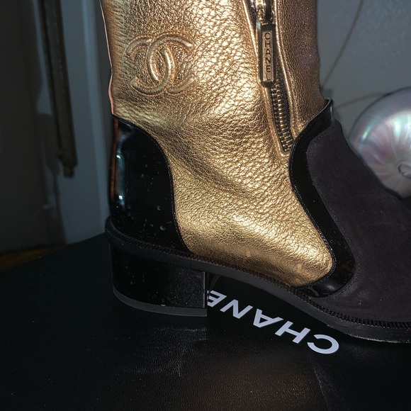 Size 7 Channel boots - Picture 9 of 12